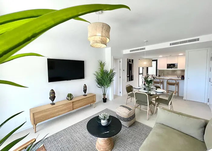 Апартаменты Paradise 2 Bedrooms *