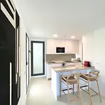 Paradise 2 Bedrooms *