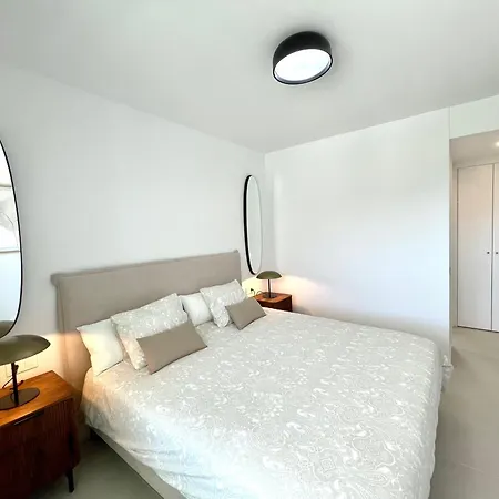 Paradise 2 Bedrooms *