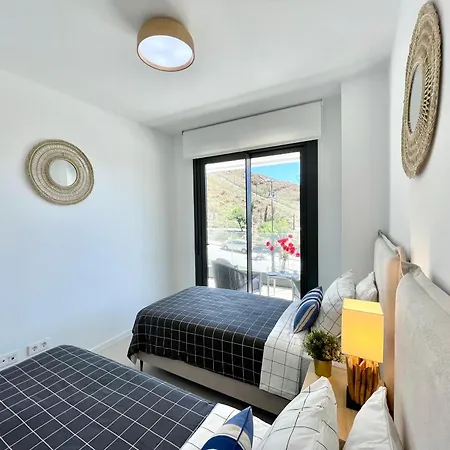 Paradise 2 Bedrooms Апартаменты *