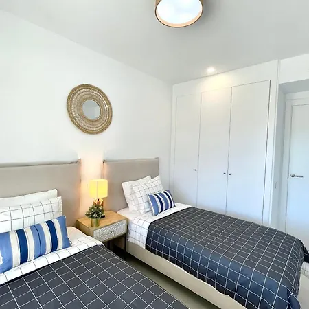 Paradise 2 Bedrooms Apartment
