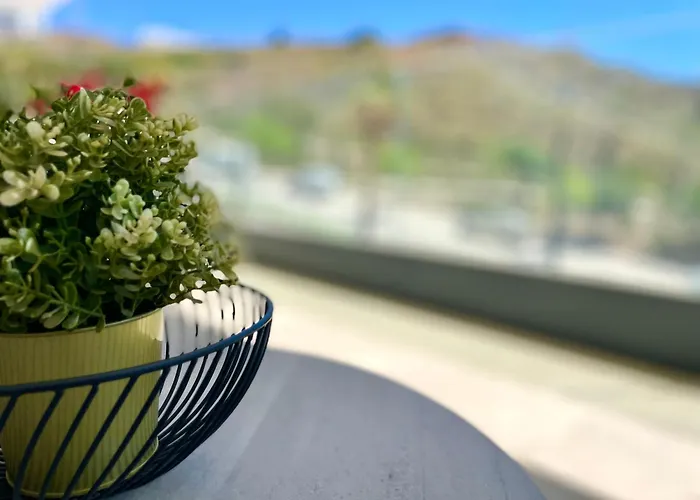 Paradise 2 Bedrooms Апартаменти Фуенхірола